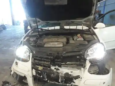 Sloopvoertuig volkswagen golf v berlina (1k1) 1.6 16v fsi van het jaar 2003 aangedreven bag