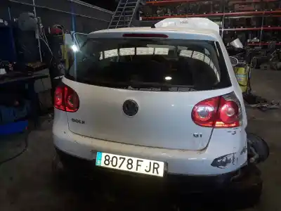 Sloopvoertuig volkswagen golf v berlina (1k1) 1.6 16v fsi van het jaar 2003 aangedreven bag