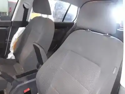 Sloopvoertuig volkswagen golf v berlina (1k1) 1.6 16v fsi van het jaar 2003 aangedreven bag