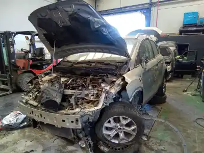 Veículo de Sucata ford kuga (cbv) individual 4x4 do ano 2001 alimentado 6m5q