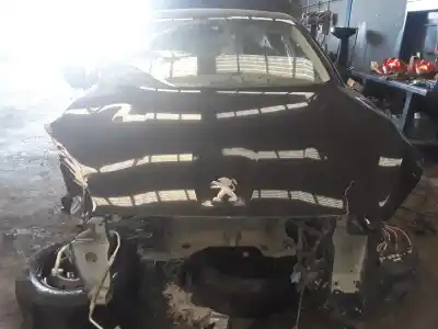 Veicolo di demolizione peugeot 308 1.6 16v hdi fap dell'anno 2011 alimentato 