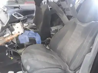 Veicolo di demolizione peugeot 308 1.6 16v hdi fap dell'anno 2011 alimentato 