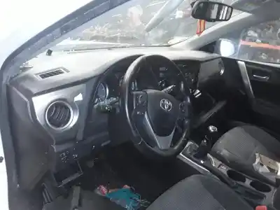 Здавання транспортного засобу toyota auris 2.0 d-4d року 2012 потужний 1adftv