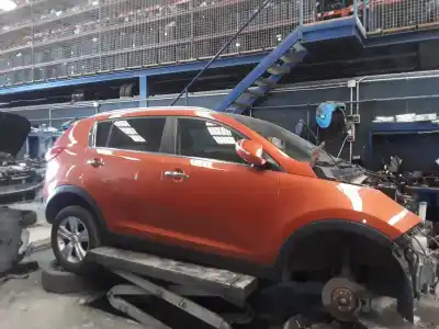 Véhicule à la ferraille kia sportage 1.7 crdi de l'année 2010 alimenté d4fd