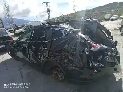 Veicolo di demolizione nissan x-trail (t32) tekna dell'anno 2001 alimentato r9m