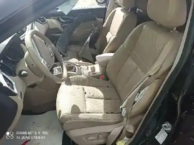 Veicolo di demolizione nissan x-trail (t32) tekna dell'anno 2001 alimentato r9m