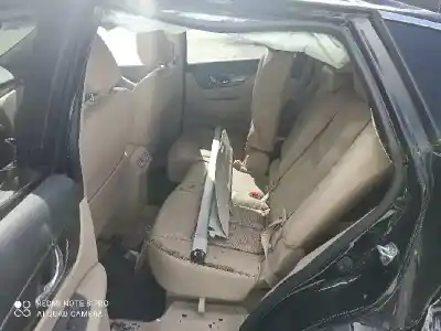 Veicolo di demolizione nissan x-trail (t32) tekna dell'anno 2001 alimentato r9m