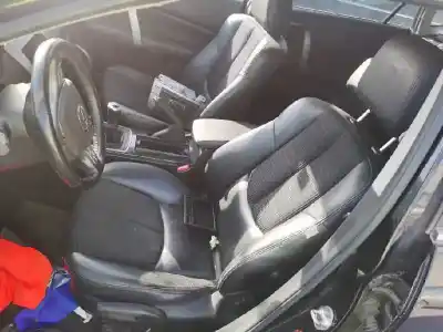 Veicolo di demolizione MAZDA 6 LIM. (GH) 2.0 CRTD 140cv Active dell'anno 2001 alimentato 