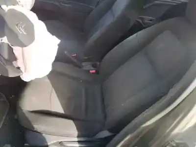 Veículo de Sucata citroen c-elysee (dd_) 1.2 vti 72 (ddhmy0) do ano 2001 alimentado 