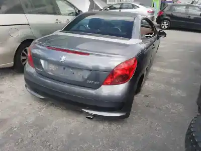 Veículo de Sucata peugeot 207 cc sport do ano 2001 alimentado 5fx