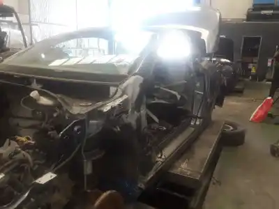 Veículo de Sucata peugeot 207 cc sport do ano 2001 alimentado 5fx