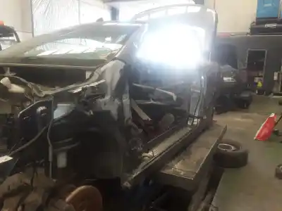 Veículo de Sucata peugeot 207 cc sport do ano 2001 alimentado 5fx