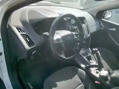 Veicolo di demolizione ford focus lim. (cb8) trend dell'anno 2001 alimentato t1db