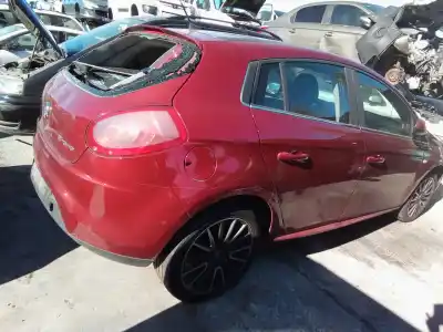 Veículo de Sucata FIAT BRAVO (198) 1.9 16V Dynamic Multijet do ano 2001 alimentado 