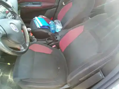 Sloopvoertuig fiat bravo (198) 1.9 16v dynamic multijet van het jaar 2001 aangedreven 