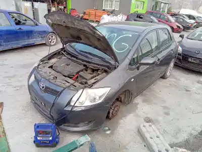 Здавання транспортного засобу toyota auris sol року 2001 потужний 1adftv