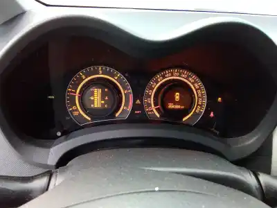 Здавання транспортного засобу toyota auris sol року 2001 потужний 1adftv