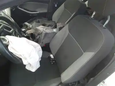 Scrapping Vehicle ford focus turn. (cb8) trend of the year 2001 powered t1db