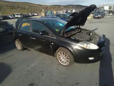 Veículo de Sucata FIAT BRAVO (198) 1.9 16V Dynamic Multijet do ano 2001 alimentado 310A1027