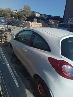 Здавання транспортного засобу ford ka (ccu) trend + року 2001 потужний 169a1000