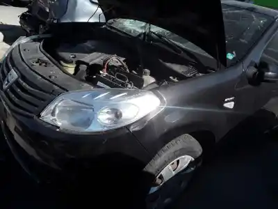 Здавання транспортного засобу dacia sandero laureate року 2001 потужний k9k