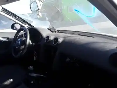 Veículo de Sucata audi a3 sportback (8p) 2.0 tdi do ano 2001 alimentado bkd