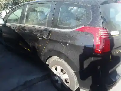 Veículo de Sucata PEUGEOT 5008 Access do ano 2001 alimentado 9HD