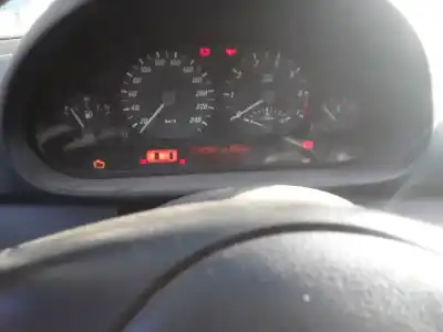 Veículo de Sucata bmw serie 3 coupe (e46) 318 ci do ano 2001 alimentado m43tu