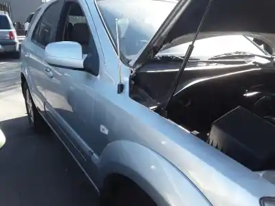 Véhicule à la ferraille kia sorento 2.5 crdi concept de l'année 2001 alimenté d4cb