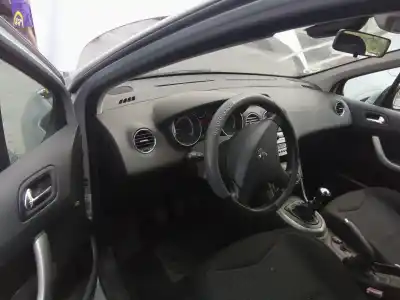 Scrapping Vehicle peugeot 308 sport of the year 2001 powered 9hz