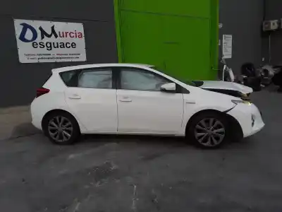 Scrapping Vehicle toyota auris hybrid active of the year 2001 powered 2zrfxe