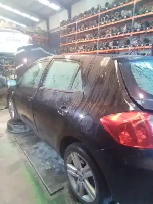 Veículo de Sucata toyota auris sport do ano 2001 alimentado 2adfhv