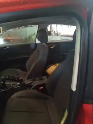 Veículo de Sucata seat leon (1p1) reference do ano 2001 alimentado bls