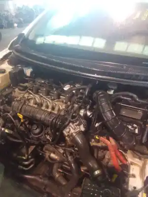 Veículo de Sucata kia ceed drive 110 cv / 81 kw do ano 2001 alimentado d4fd