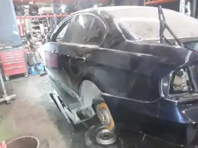 Veicolo di demolizione bmw serie 3 berlina (e90) 320d dell'anno 2001 alimentato n47d20a