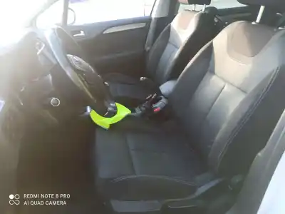 Veículo de Sucata citroen c4 lim. sport 150 cv / 110 kw do ano 2001 alimentado rhe