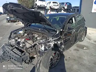 Veículo de Sucata volkswagen golf vi (5k1) 1.2 tsi do ano 2001 alimentado 0