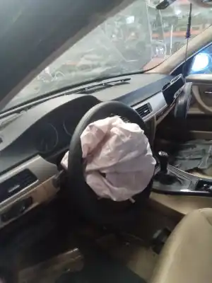 Veicolo di demolizione bmw serie 3 berlina (e90) 318d dell'anno 2001 alimentato m47t2