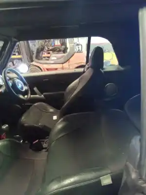 Scrapping Vehicle mini cabrio (r52) cooper of the year 2001 powered w10