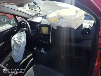 Scrapping Vehicle renault clio iv (bh_) 1.2 16v of the year 2001 powered d4f740