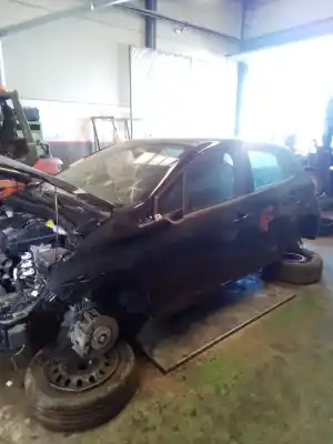 Scrapping Vehicle peugeot 208 style of the year 2001 powered hmz