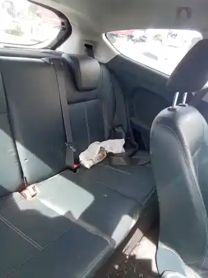 Véhicule à la ferraille ford fiesta (cb1) trend de l'année 2001 alimenté hhjd