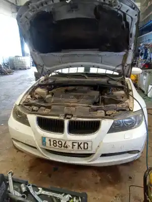 Veicolo di demolizione BMW SERIE 3 BERLINA (E90) 318d dell'anno 2001 alimentato M47T2