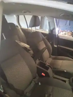 Veículo de Sucata volkswagen golf vi (5k1) advance bluemotion do ano 2001 alimentado cayd