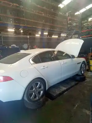 Scrapping Vehicle jaguar xe pure of the year 2001 powered 204dtd