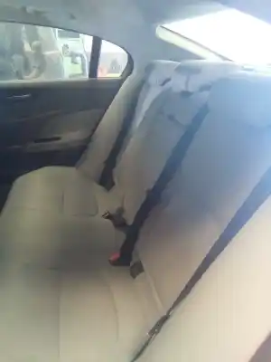 Scrapping Vehicle jaguar xe pure of the year 2001 powered 204dtd