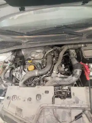 Veicolo di demolizione renault clio iv (bh_) 0.9 tce 90 dell'anno 2001 alimentato h4b