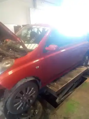 Veículo de Sucata nissan micra (k12e) visia do ano 2001 alimentado k9k276