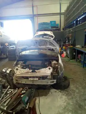 Veículo de Sucata RENAULT TWINGO Societe do ano 2001 alimentado D4F770