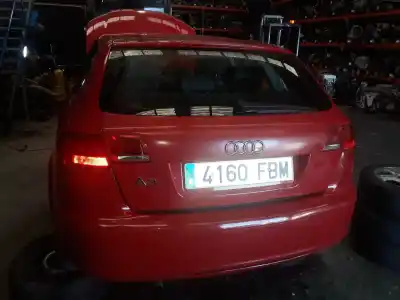 Veículo de Sucata audi a3 sportback (8p) 1.6 16v fsi do ano 2001 alimentado blf